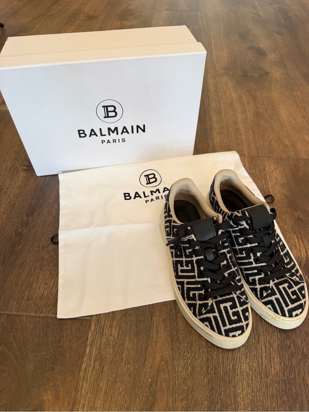 Balmain Women’s Black Monogram B-Court Trainers